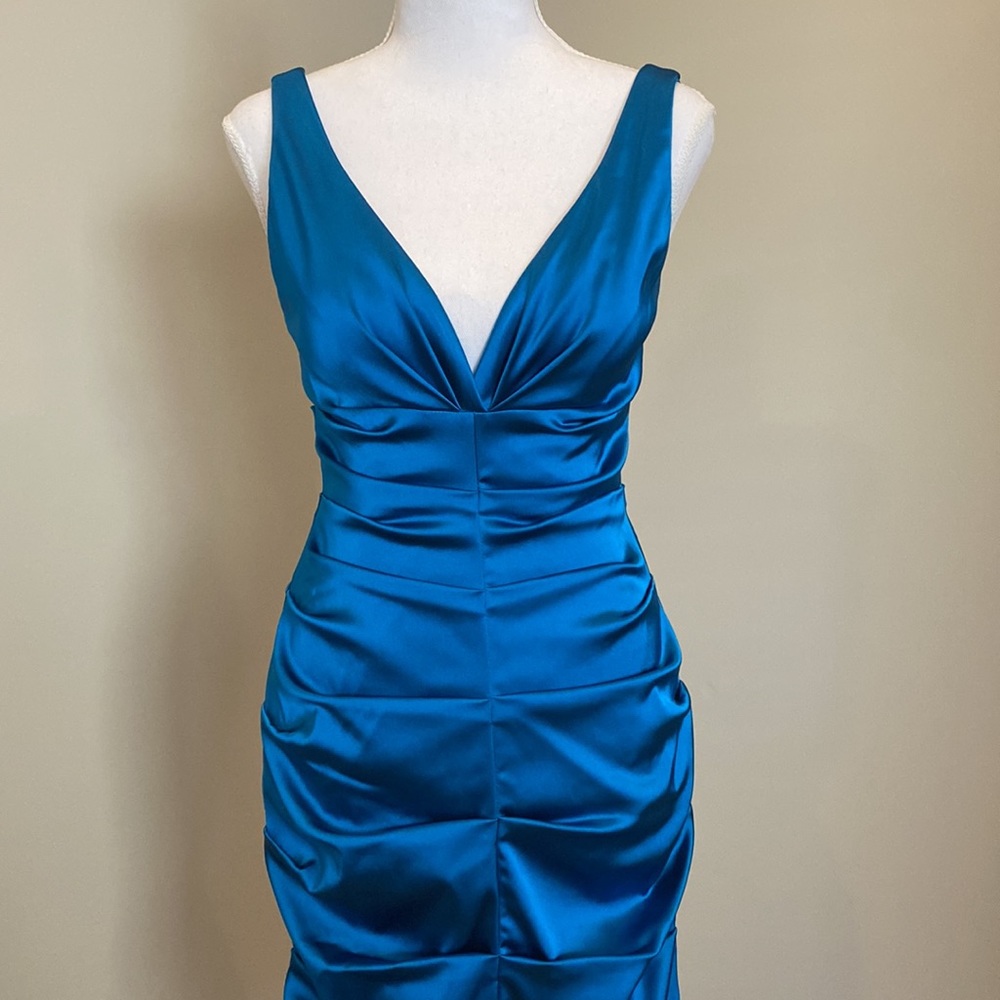 Peacock Blue Cocktail V-Neck Dress, Ruched, Form-Fitting - Picture 2 of 9
